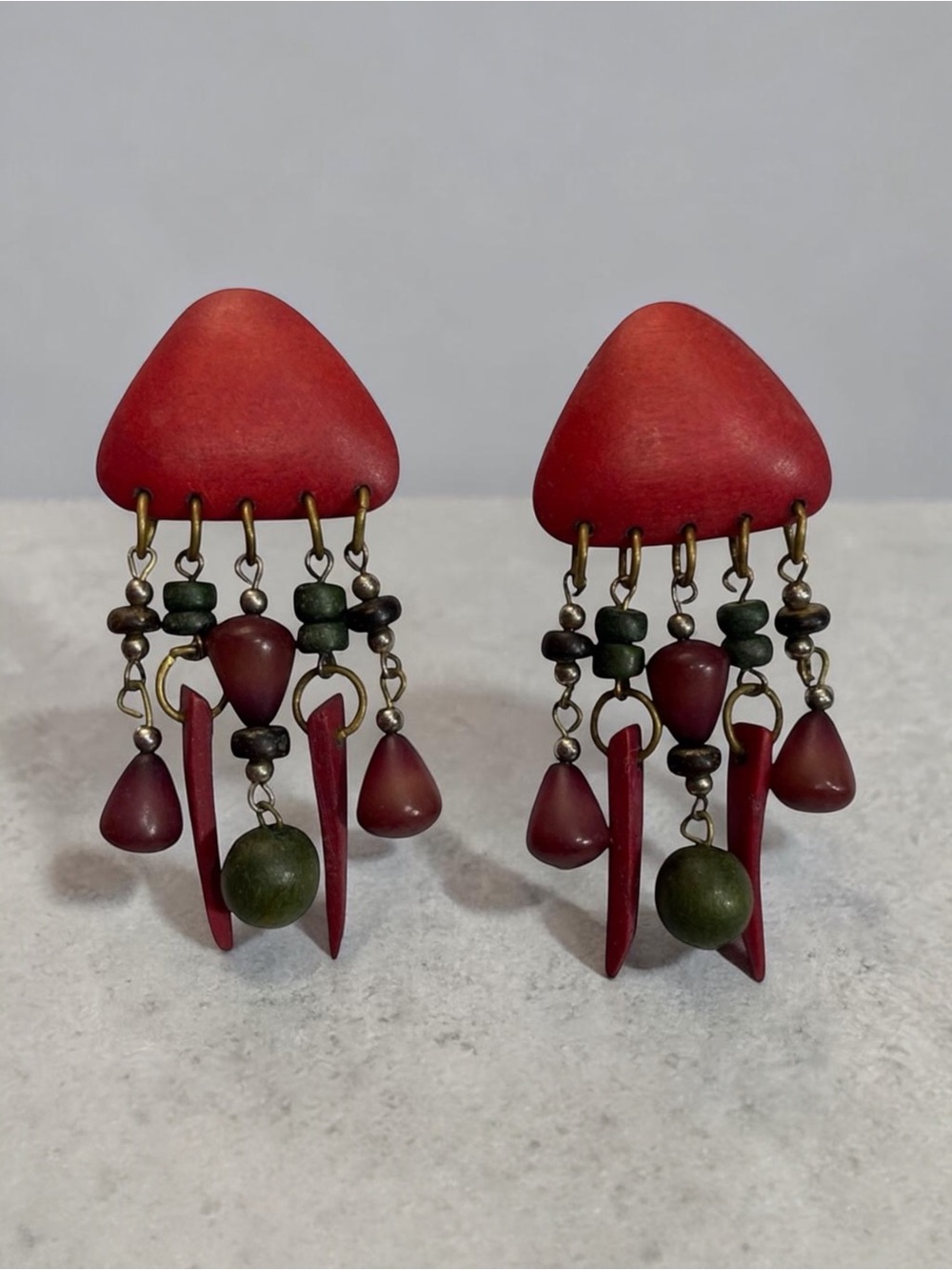 Chic Handmade Red and Green Dangle Earrings